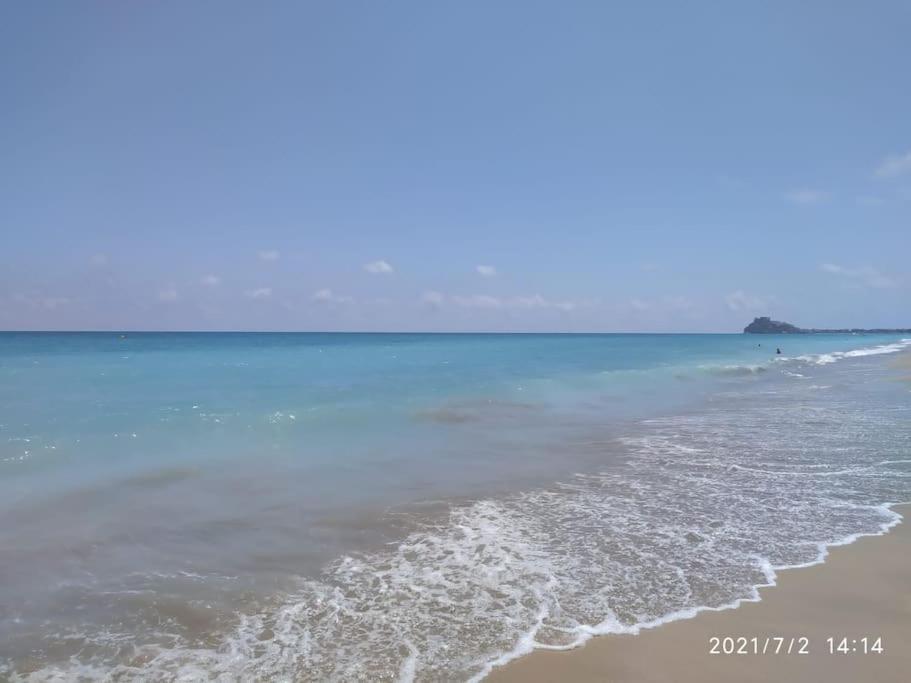 Apartamento dúplex en primera línea de playa Peñíscola Exterior foto